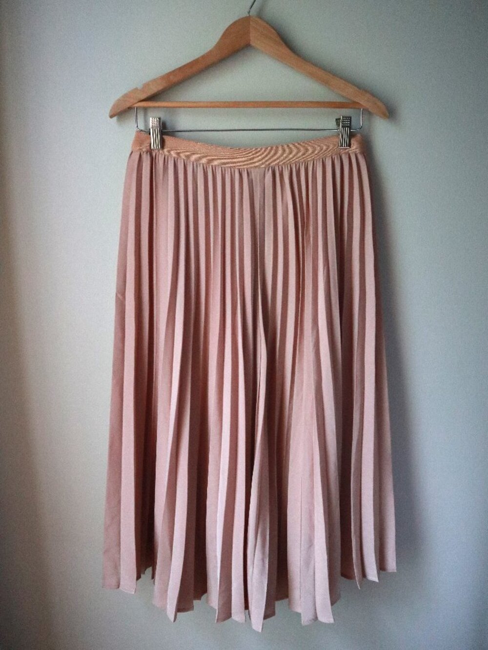 Pink Pleated Calf-Length Skirt
